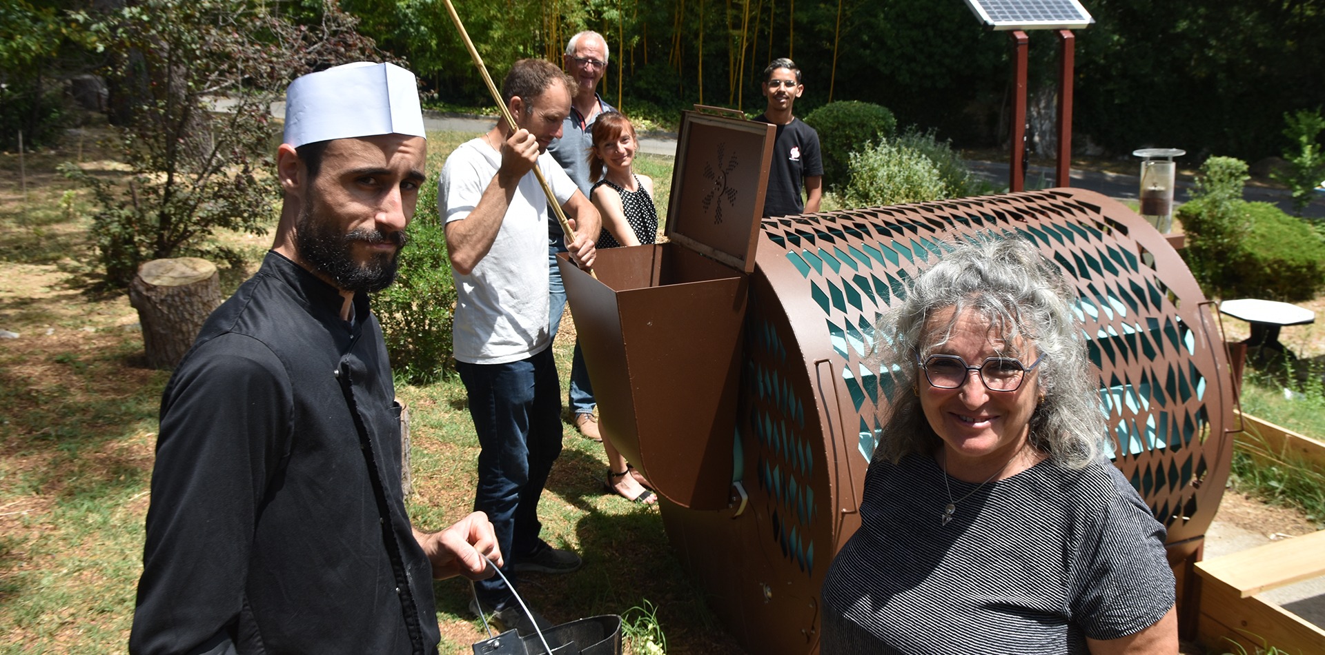 Montpellier : Oubliez la fourche, ce « composteur fontaine » tourne tout seul comme un moulin à eau